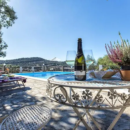 Olive Tree, Immersa Nella Natura Per Relax E Quiete Villa *